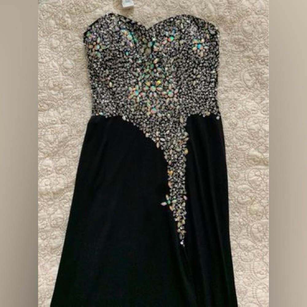 Ruby Fox Prom Dress - Picture 3 of 5